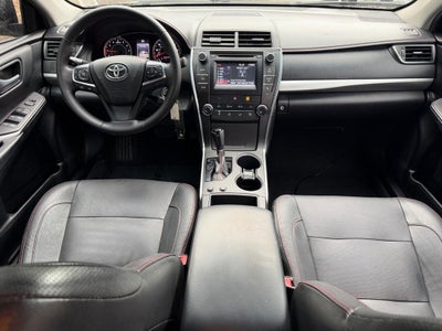 2015 Toyota Camry 4dr Sdn I4 Auto SE (Natl)