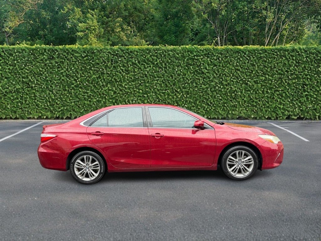 2015 Toyota Camry 4dr Sdn I4 Auto SE (Natl)