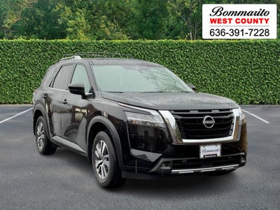 2024 Nissan Pathfinder SL 4WD