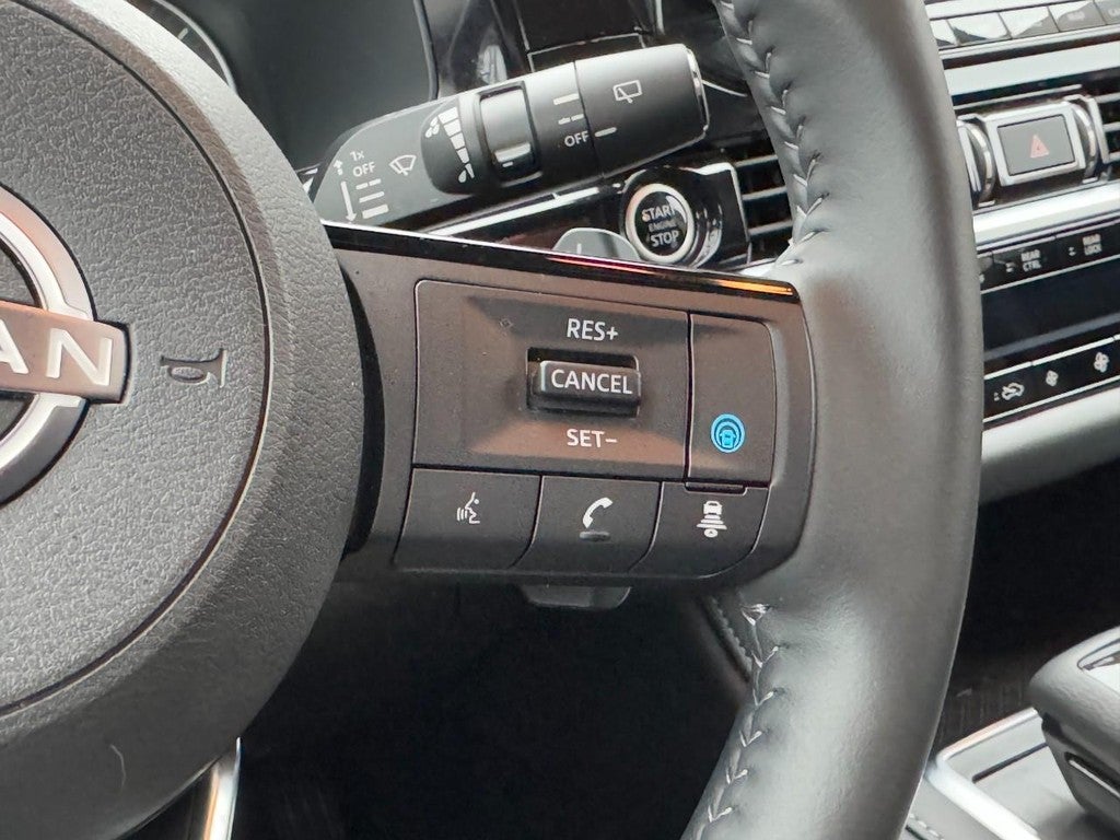 2024 Nissan Pathfinder SL 4WD