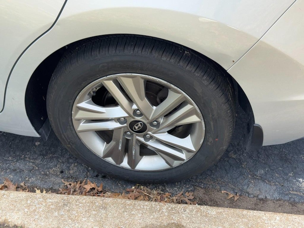 2020 Hyundai Elantra Value Edition IVT