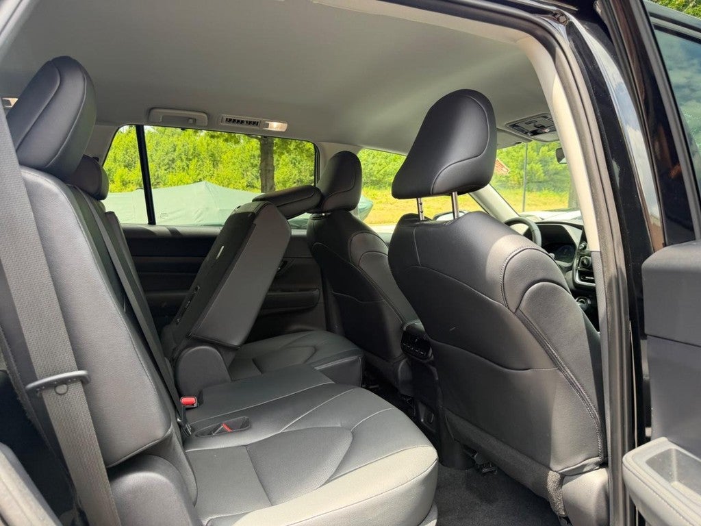 2026 Toyota Grand Highlander Hybrid XLE AWD (Natl)