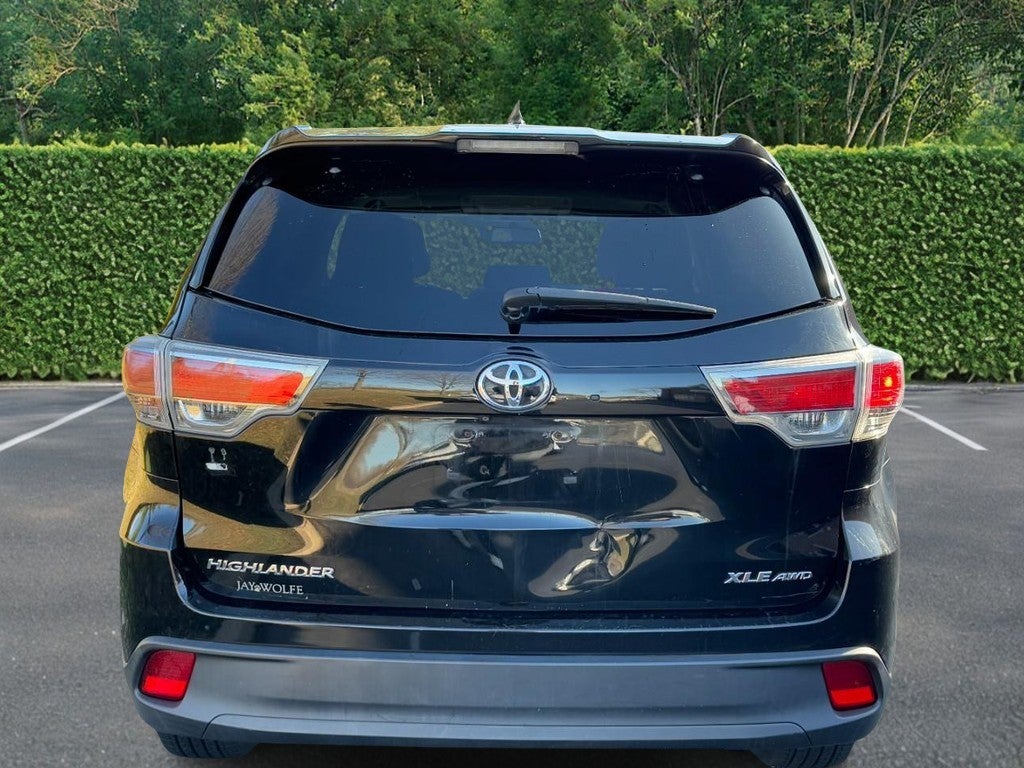 2015 Toyota Highlander AWD 4dr V6 XLE (Natl)