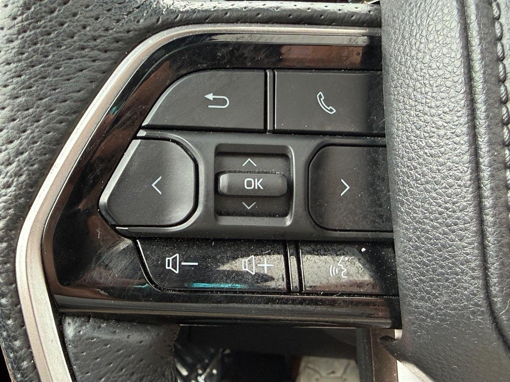 2023 Toyota Tundra 4WD Platinum Hybrid CrewMax 5.5' Bed (Natl)