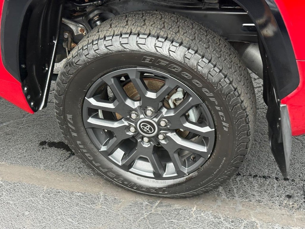 2023 Toyota Tundra 4WD Platinum Hybrid CrewMax 5.5' Bed (Natl)