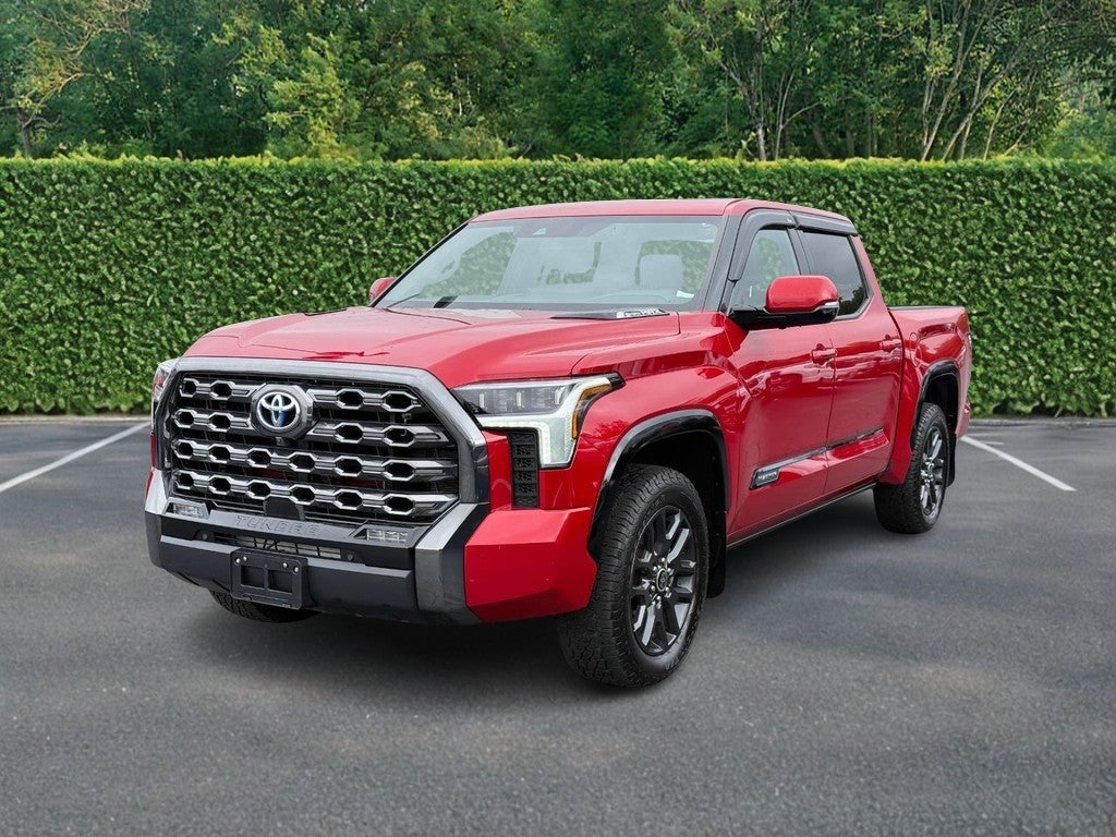 2023 Toyota Tundra 4WD Platinum Hybrid CrewMax 5.5' Bed (Natl)