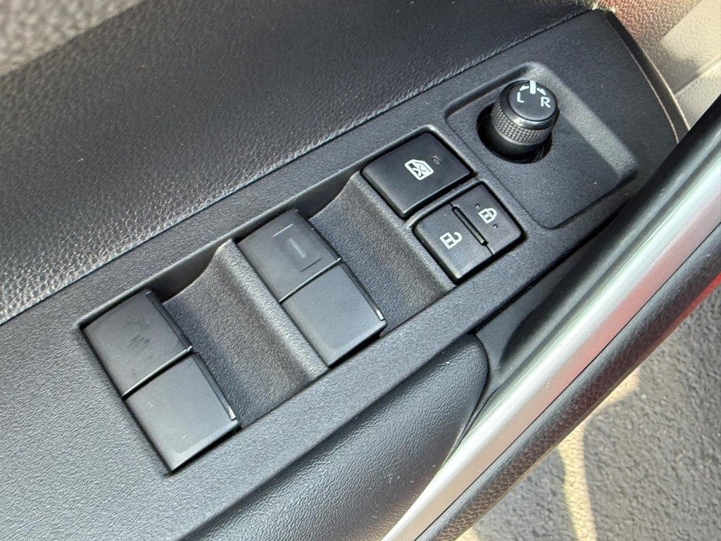 2024 Toyota Corolla Cross Hybrid XSE 4WD (Natl)