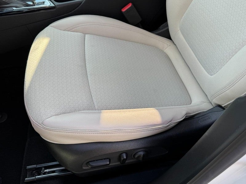 2023 Buick Encore GX FWD 4dr Select