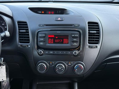 2017 Kia Forte5 LX Auto