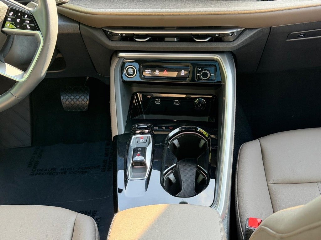 2025 Audi Q5 Premium 2.0 TFSI quattro