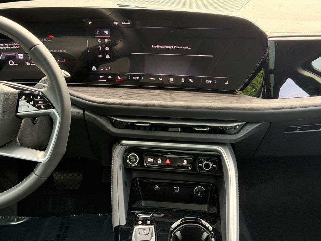 2025 Audi Q5 Premium 2.0 TFSI quattro