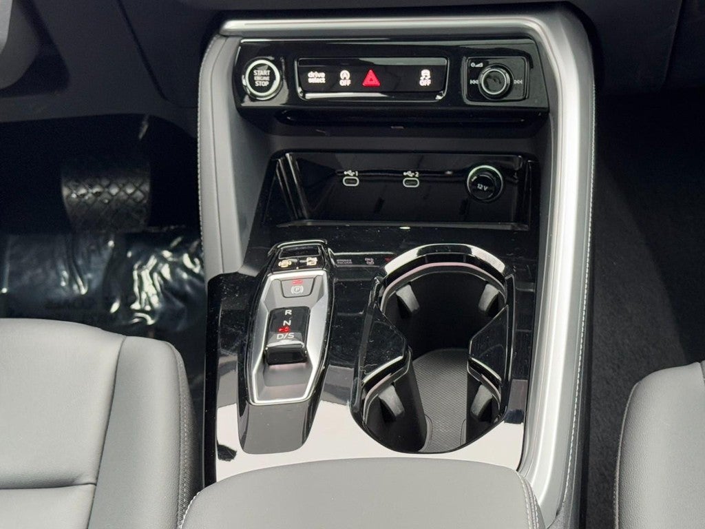 2025 Audi Q5 Premium 2.0 TFSI quattro