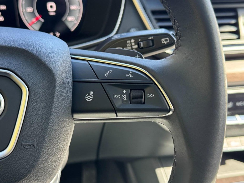 2025 Audi Q5 Premium 40 TFSI quattro