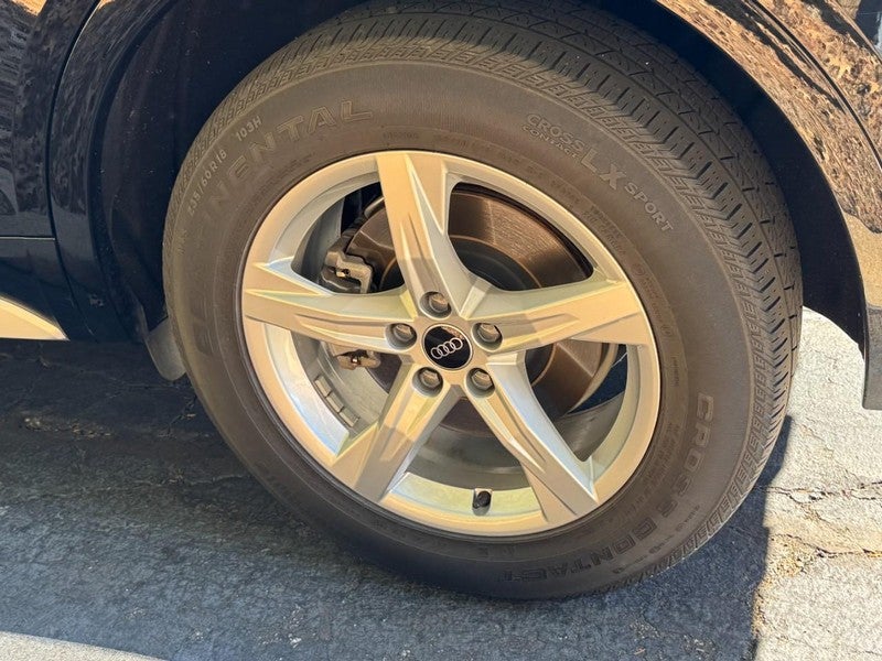 2023 Audi Q5 Premium 40 TFSI quattro