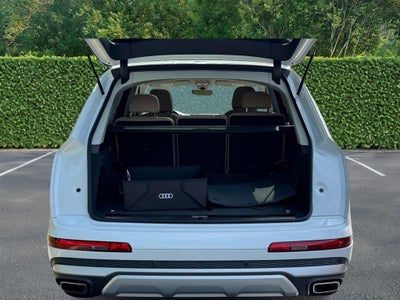 2025 Audi Q7 Premium 55 TFSI quattro