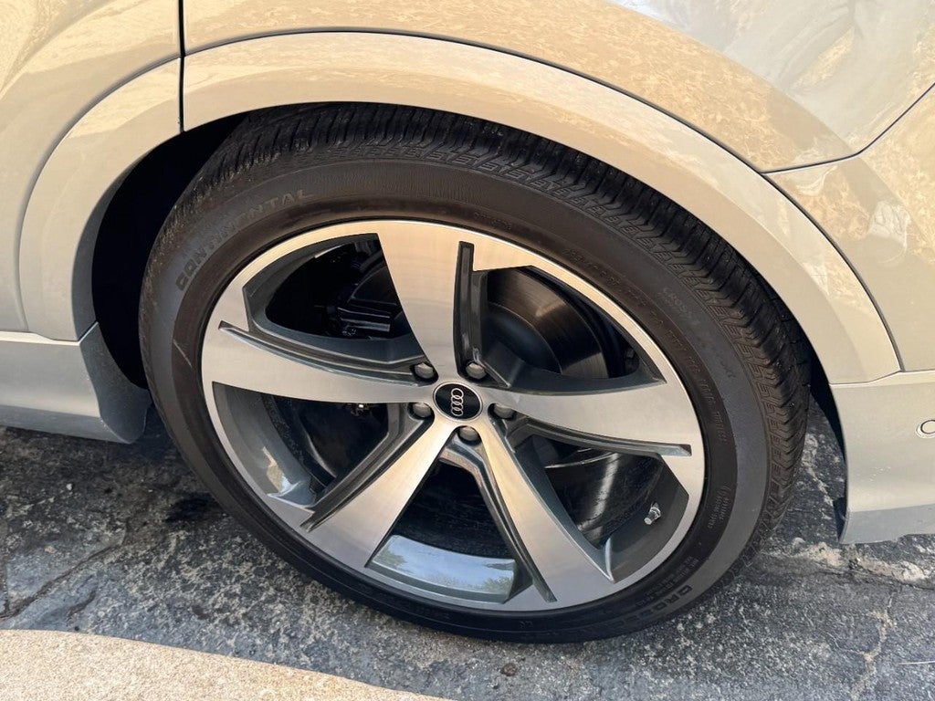 2024 Audi SQ8 Premium Plus 4.0 TFSI quattro