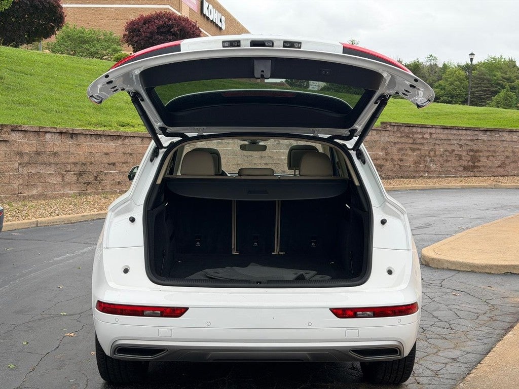 2019 Audi Q5 Premium Plus 45 TFSI quattro