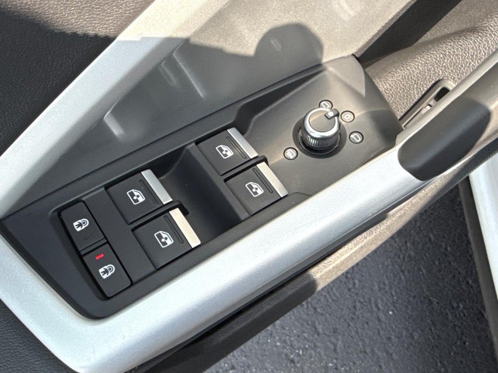 2025 Audi Q3 S line Premium 45 TFSI quattro