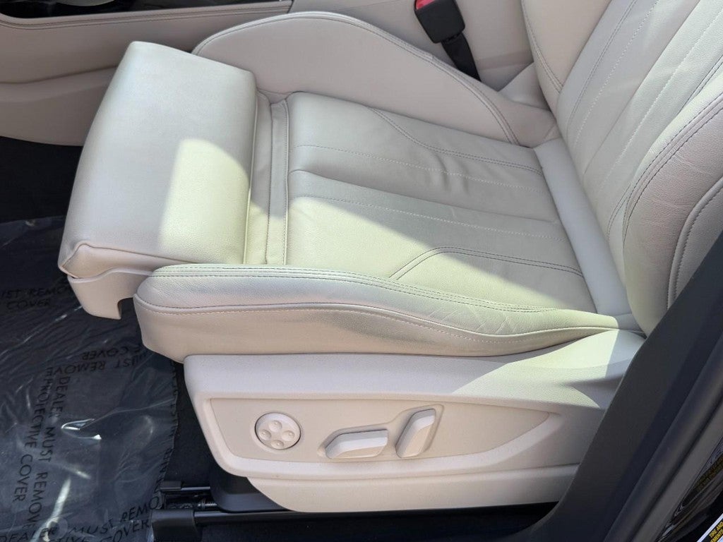 2025 Audi Q5 S line Premium Plus 55 TFSI e quattro