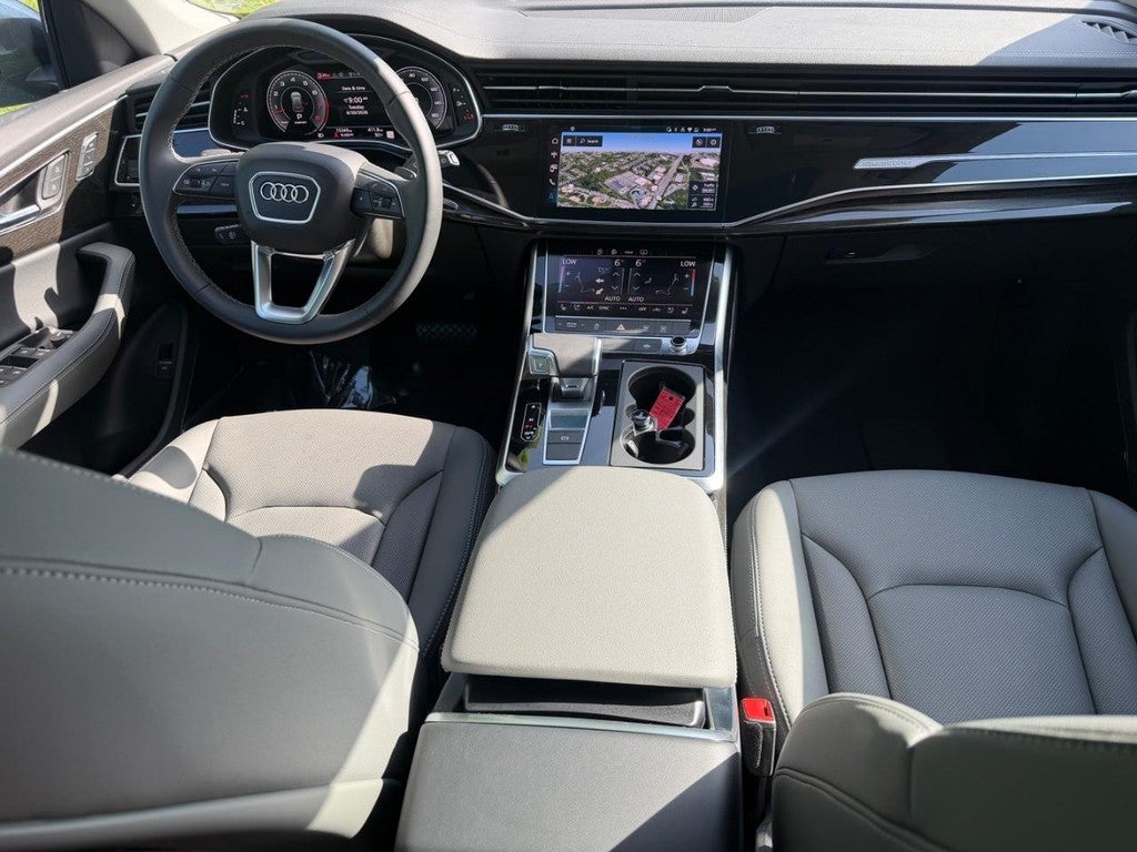 2025 Audi Q8 Premium Plus 55 TFSI quattro