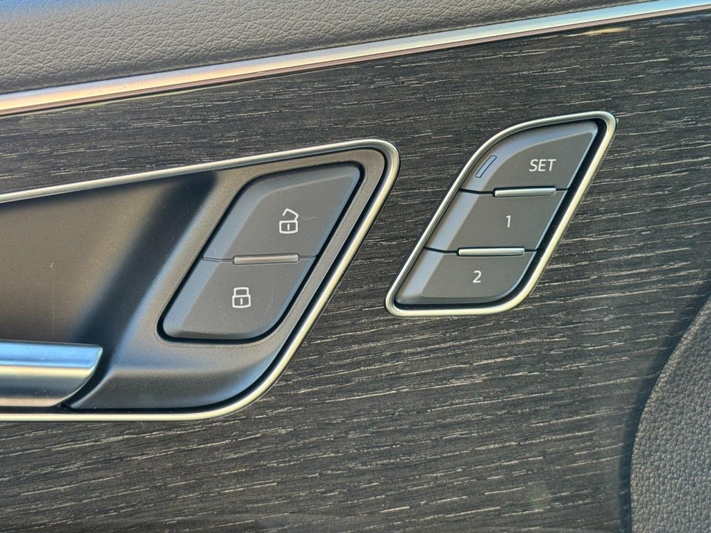 2026 Audi Q8 Premium Plus quattro