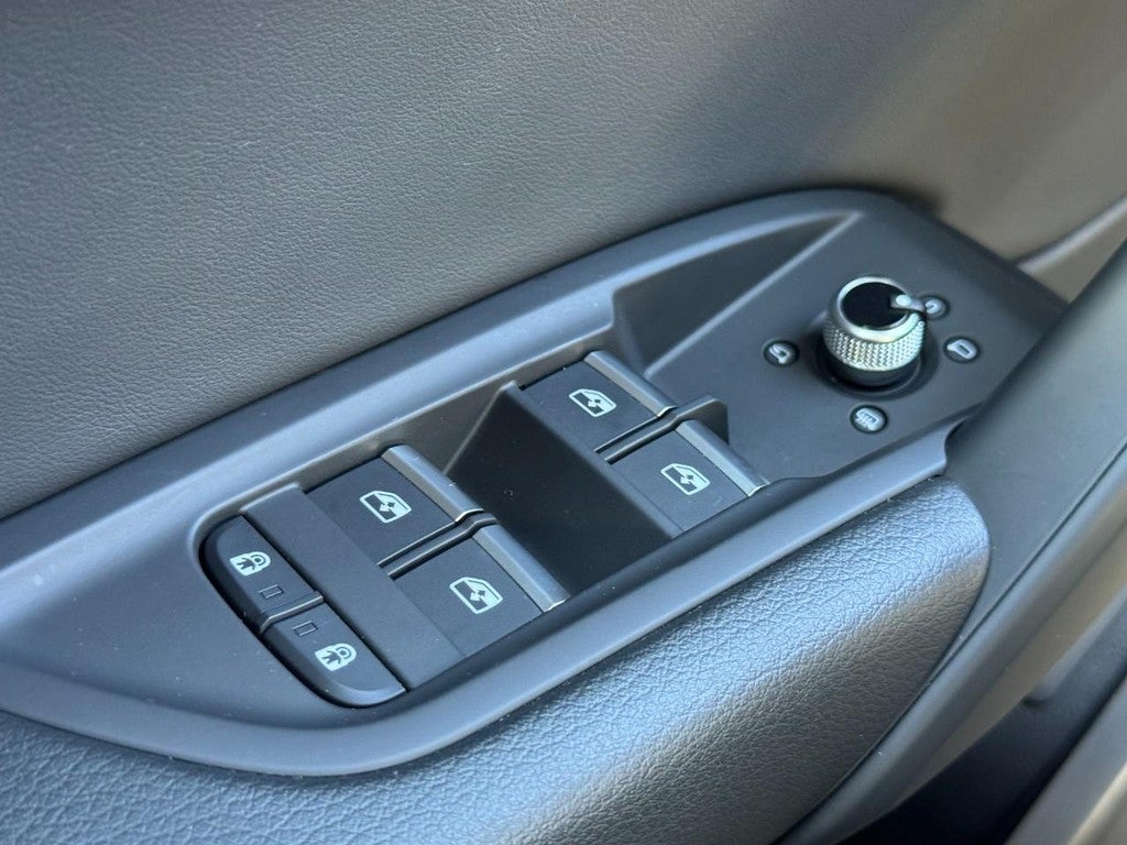 2025 Audi Q5 S line Premium 45 TFSI quattro