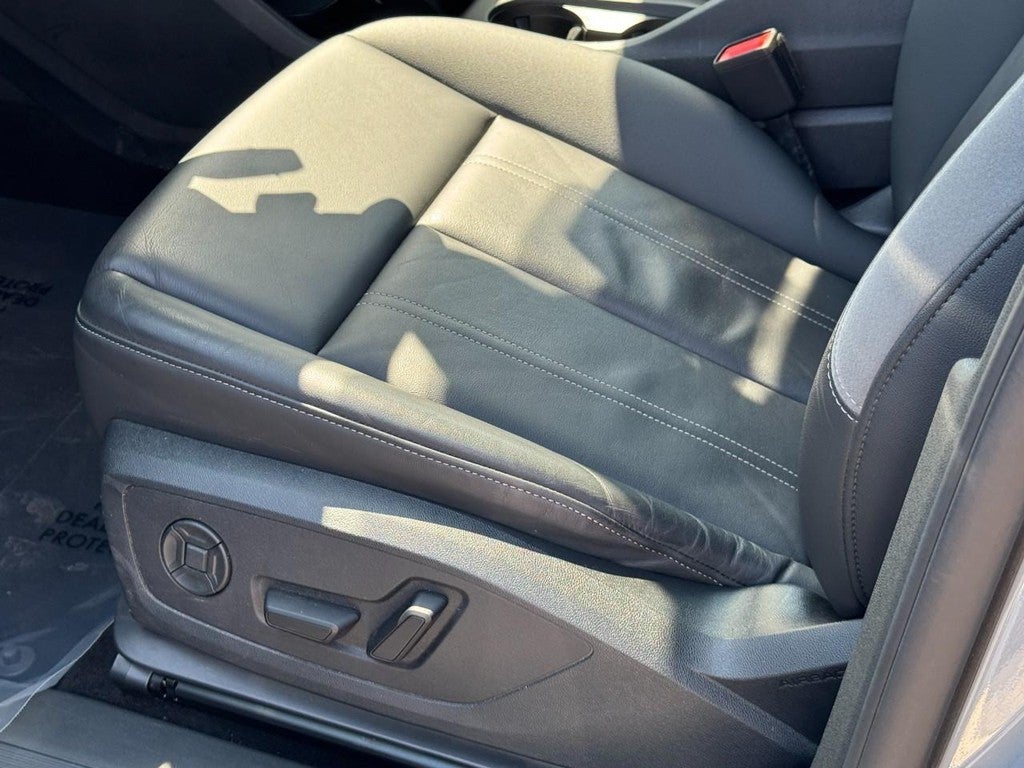 2024 Audi Q4 e-tron Premium Plus 55 quattro