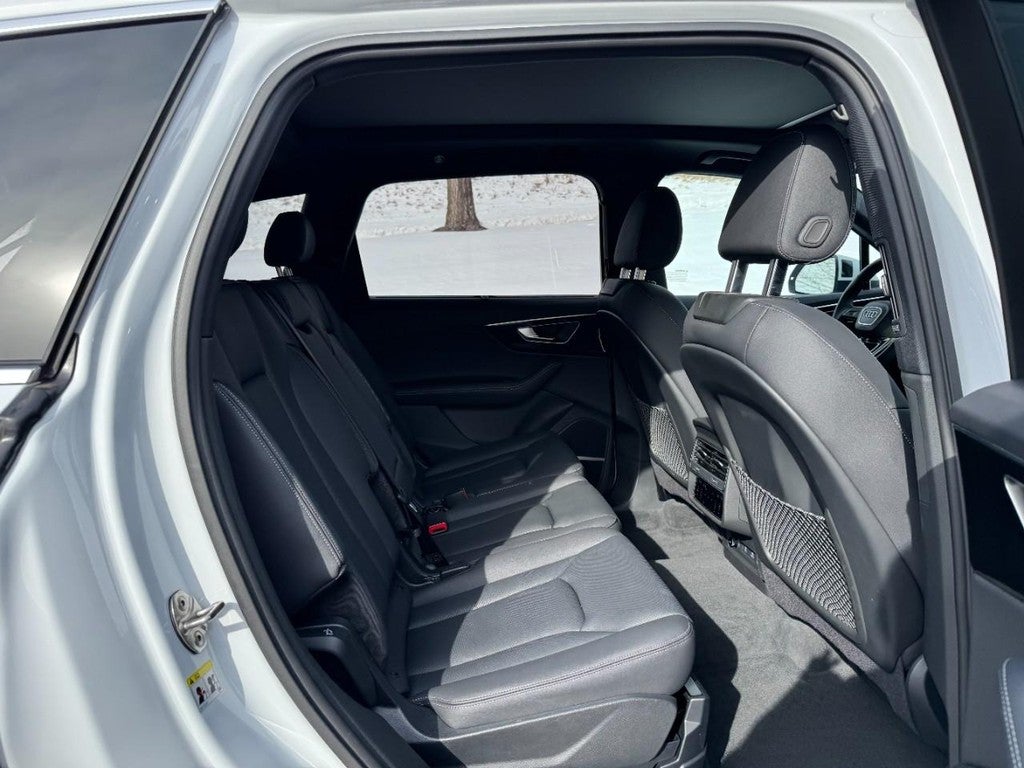 2025 Audi Q7 Premium Plus 55 TFSI quattro