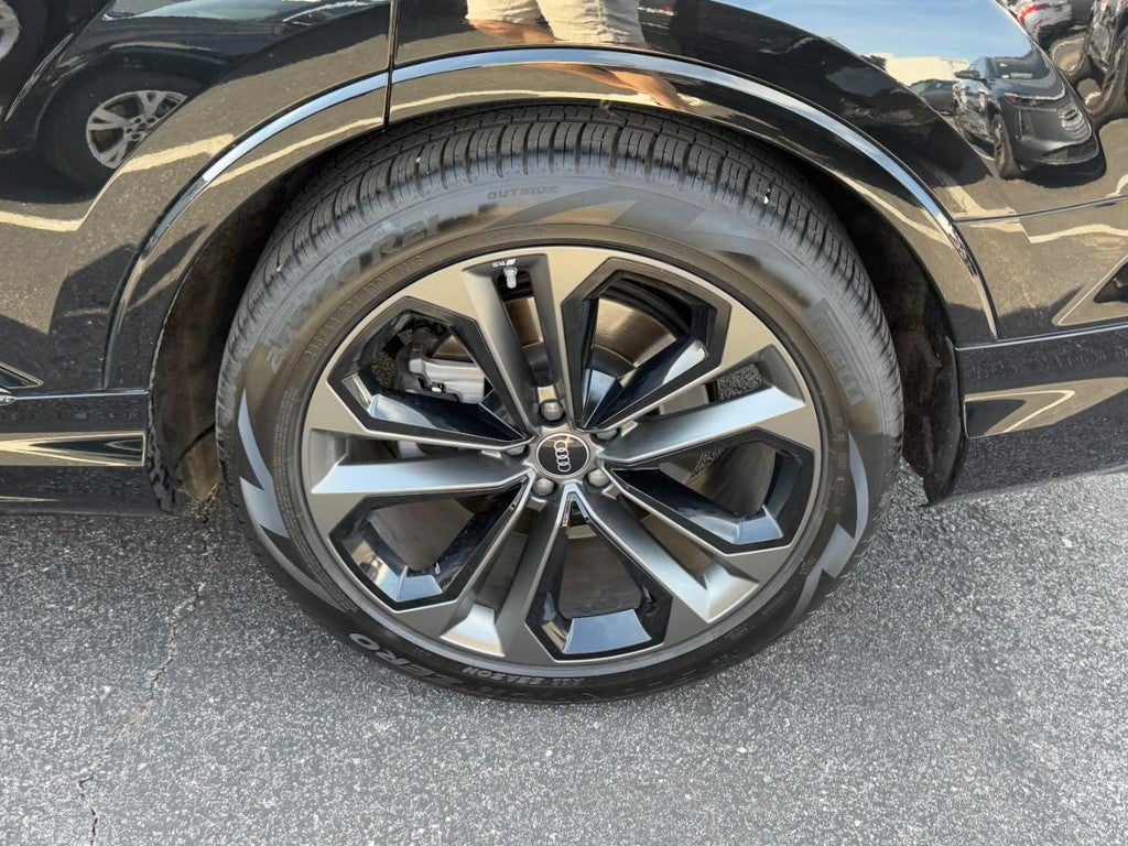 2025 Audi Q7 Prestige 55 TFSI quattro