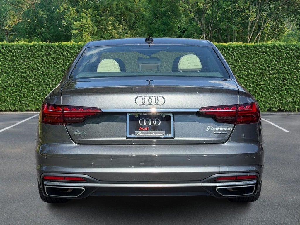 2022 Audi A4 Sedan S line Premium 45 TFSI quattro