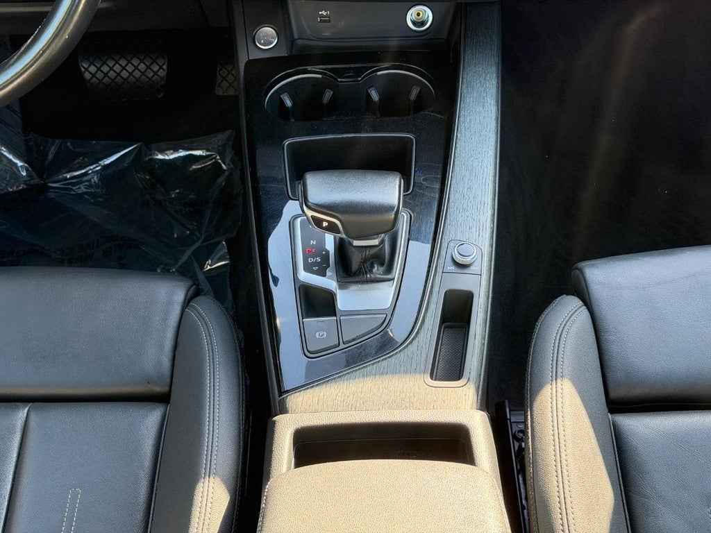 2023 Audi A4 Sedan S line Premium 45 TFSI quattro