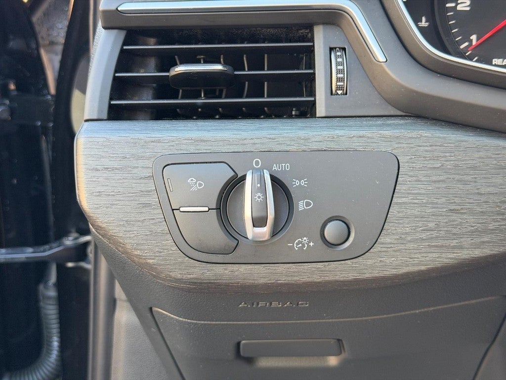 2023 Audi A4 Sedan S line Premium 45 TFSI quattro