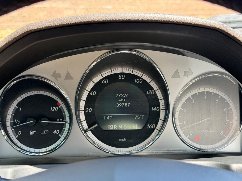 2009 Mercedes-Benz C-Class 4dr Sdn 3.0L Luxury RWD