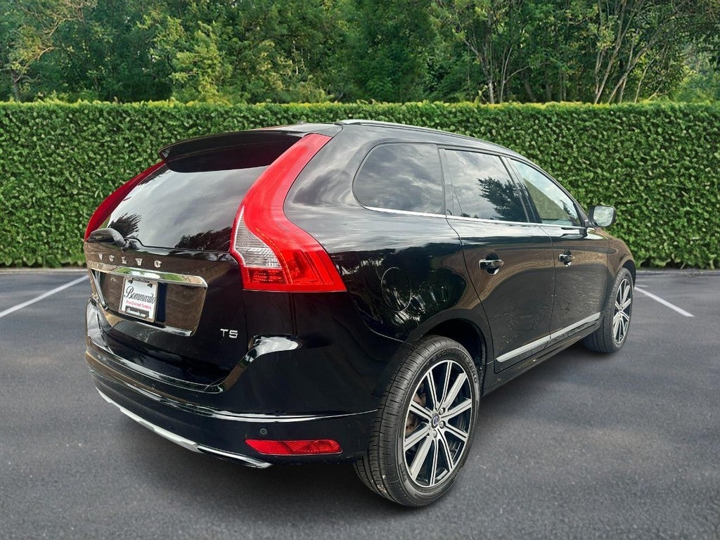 2016 Volvo XC60 FWD 4dr T5 Drive-E Premier