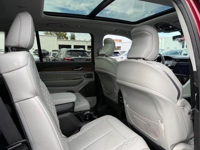 2022 Jeep Grand Cherokee L Summit 4x4