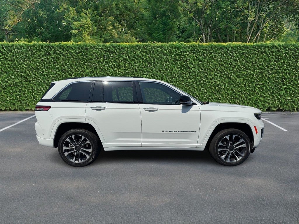 2022 Jeep Grand Cherokee 4xe Overland 4x4