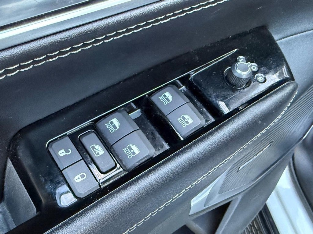 2023 Jeep Wagoneer Series II Carbide 4x4