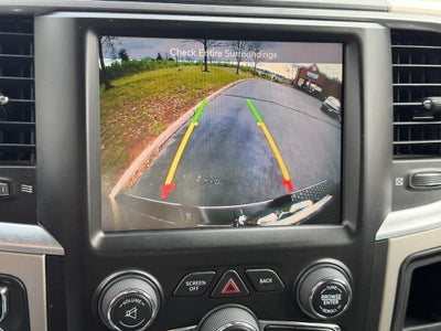 2015 RAM 1500 4WD Crew Cab 140.5" Big Horn