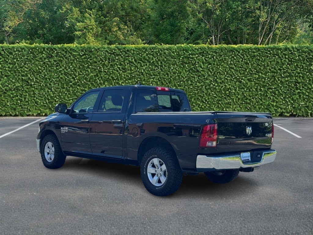 2023 RAM 1500 Classic SLT 4x4 Crew Cab 5'7" Box