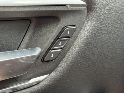 2021 RAM 1500 Laramie 4x4 Crew Cab 5'7" Box