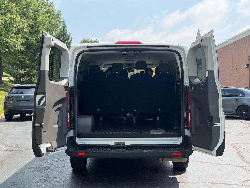2024 Ford Transit Passenger Wagon T-350 148" Low Roof XLT RWD