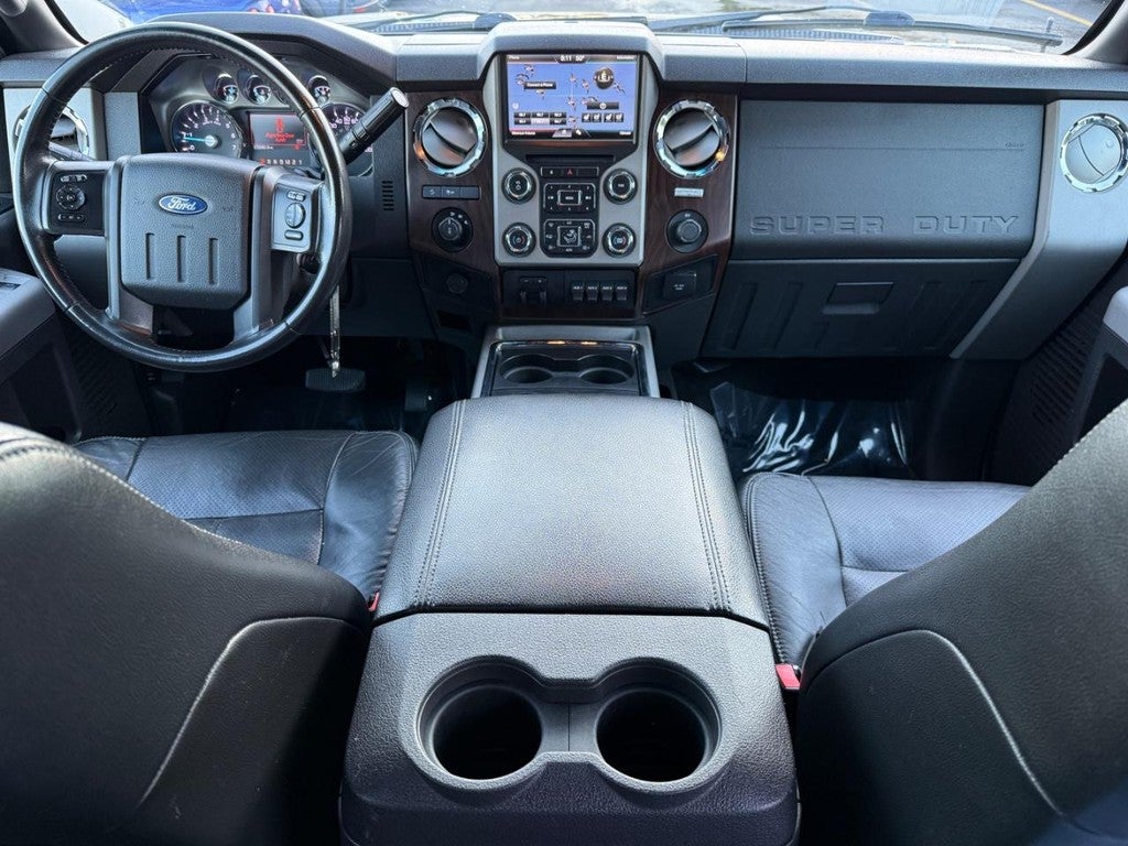 2014 Ford Super Duty F-250 SRW 4WD Crew Cab 156" Lariat