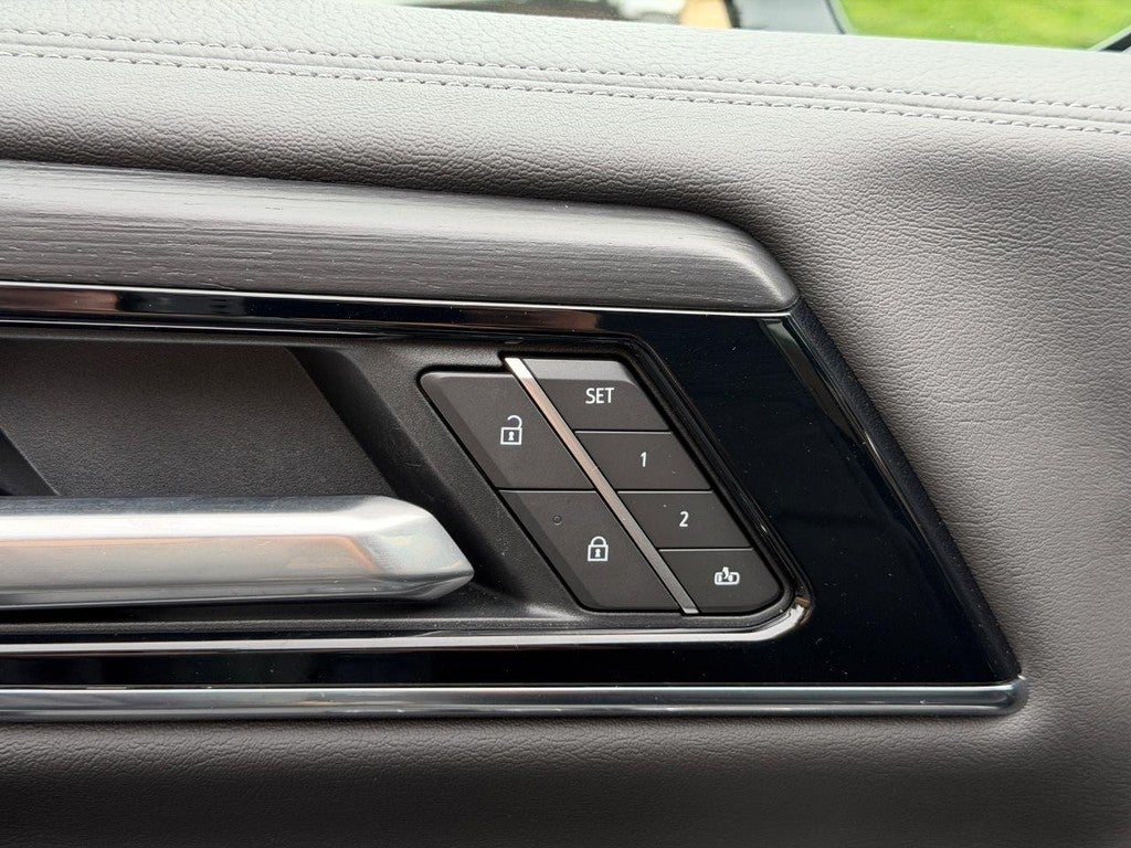 2025 GMC Yukon XL 4WD 4dr Denali