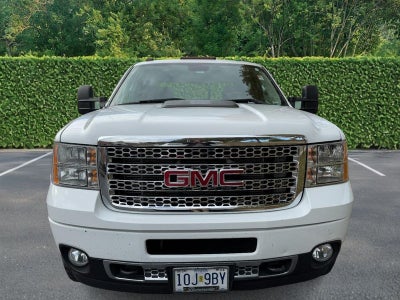 2013 GMC Sierra 2500HD 4WD Crew Cab 153.7" Denali