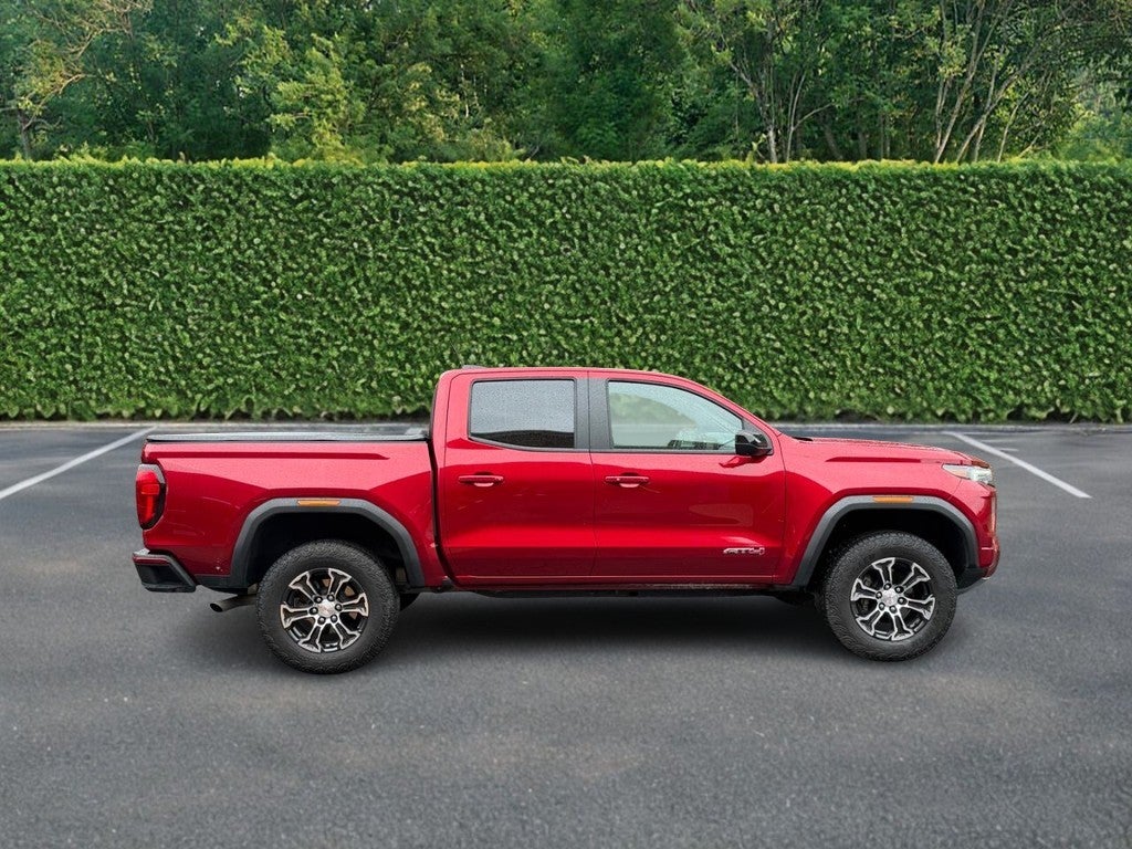 2024 GMC Canyon 4WD Crew Cab AT4