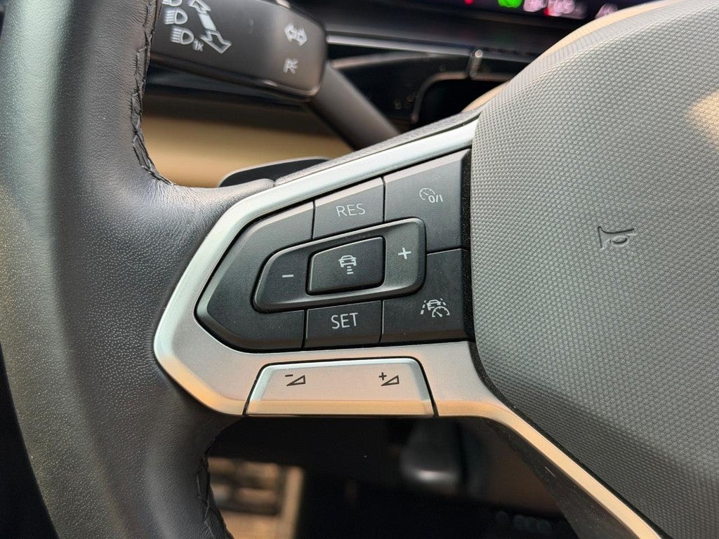 2024 Volkswagen Atlas Cross Sport 2.0T SEL R-Line 4MOTION