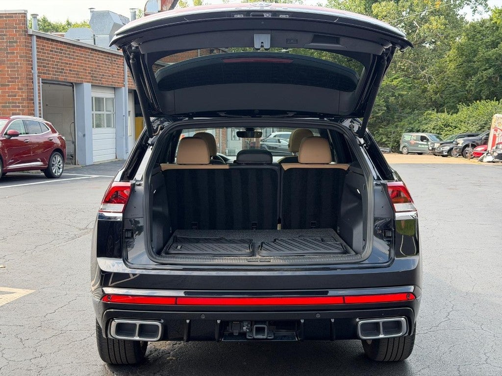 2024 Volkswagen Atlas Cross Sport 2.0T SEL R-Line 4MOTION