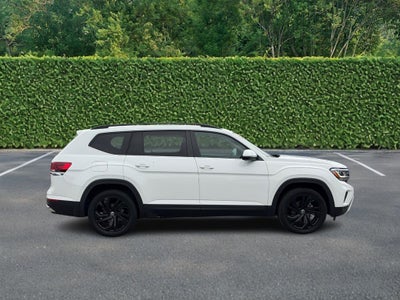 2022 Volkswagen Atlas 2.0T SE w/Technology FWD