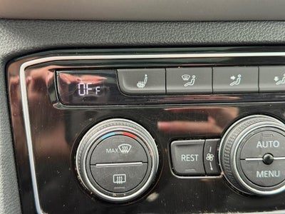2022 Volkswagen Atlas 2.0T SE w/Technology FWD
