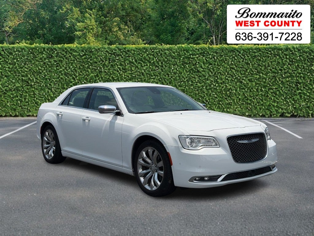 2021 Chrysler 300 Touring L RWD
